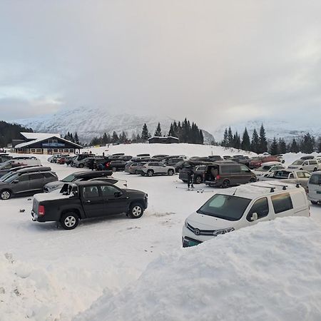 Hytte I Stryn Med Elbil Lader Екстер'єр фото