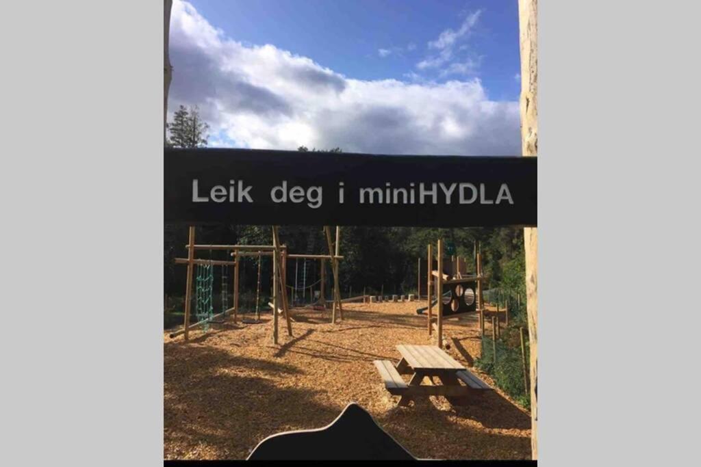 Hytte I Stryn Med Elbil Lader Екстер'єр фото