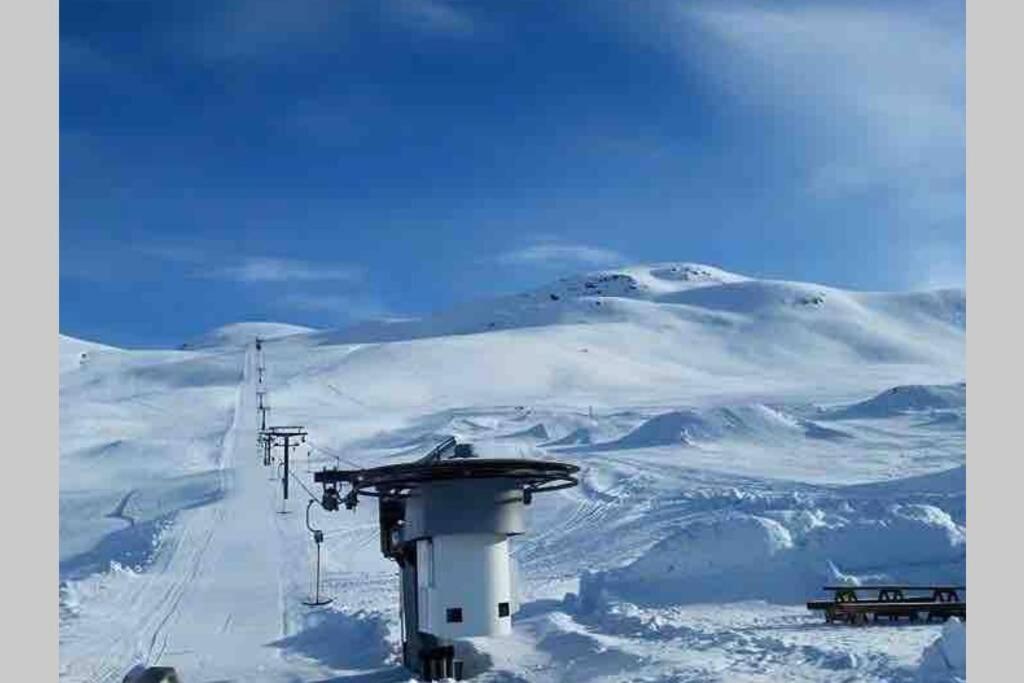 Hytte I Stryn Med Elbil Lader Екстер'єр фото