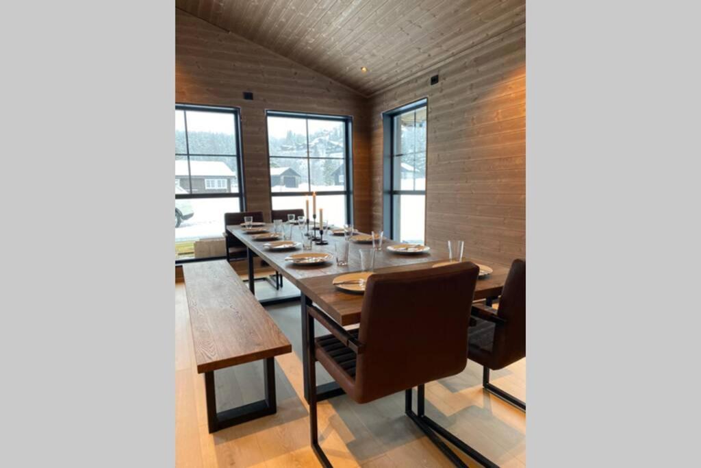 Hytte I Stryn Med Elbil Lader Екстер'єр фото